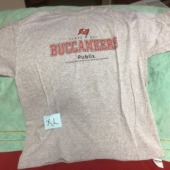 NFL TAMPA BAY BUCCANEERS tshirt - Picture 1 of 1